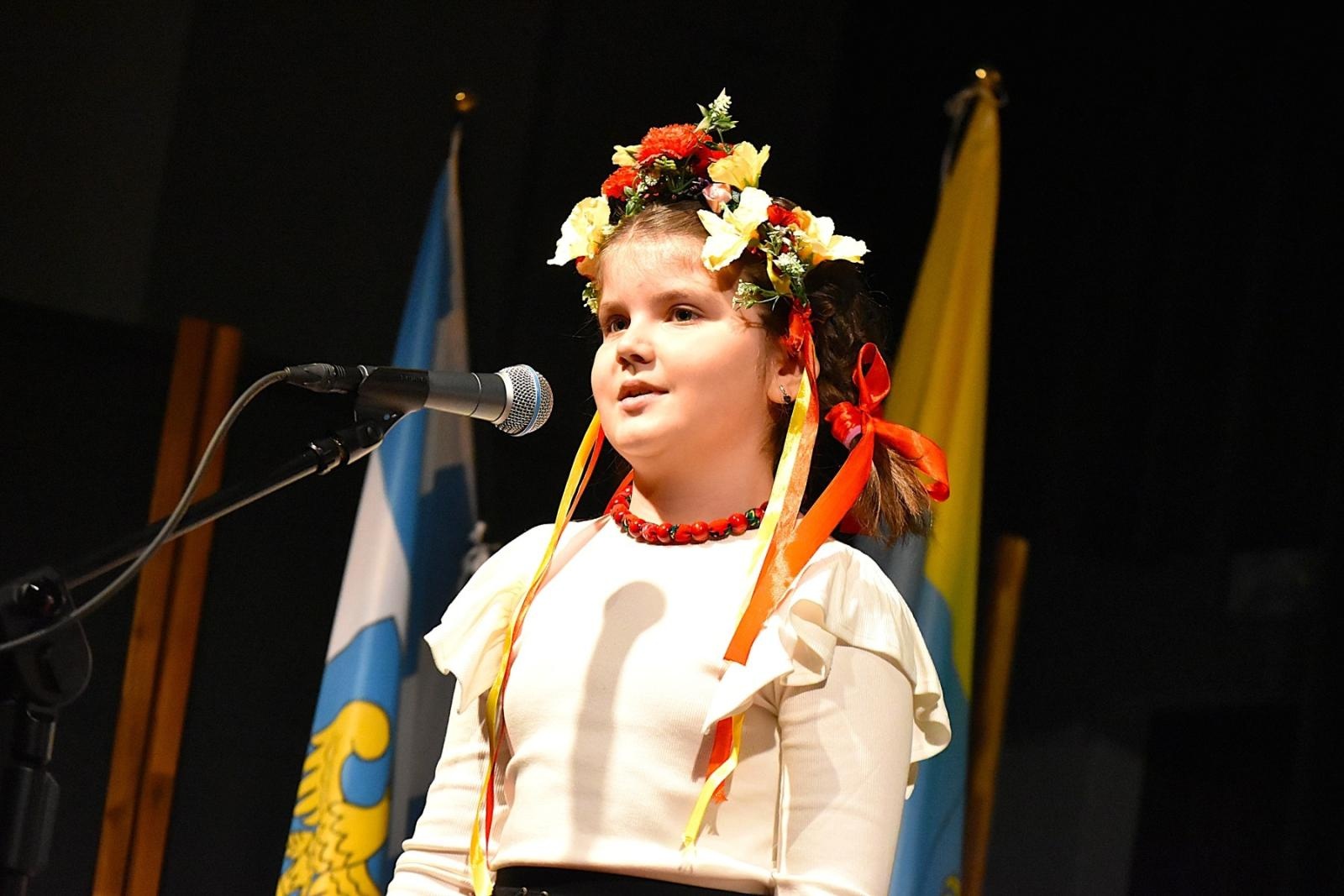 Zdjęcie w galerii na portalu naszwodzislaw.com: Uczniowie z Gminy Godów świetnie zaprezentowali śląską gwarę [FOTO] wiadomości z regionu
