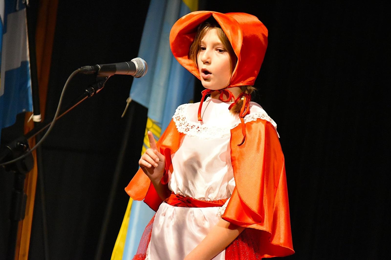 Zdjęcie w galerii na portalu naszwodzislaw.com: Uczniowie z Gminy Godów świetnie zaprezentowali śląską gwarę [FOTO] wiadomości z regionu