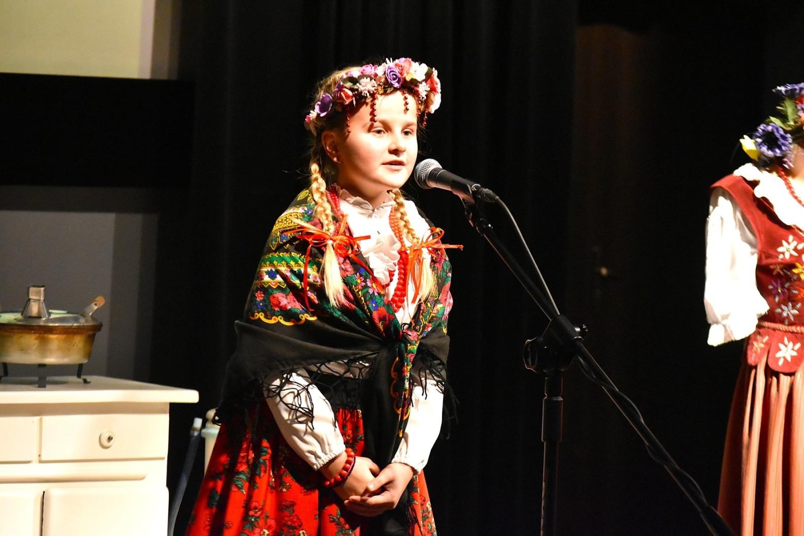 Zdjęcie w galerii na portalu naszwodzislaw.com: Uczniowie z Gminy Godów świetnie zaprezentowali śląską gwarę [FOTO] wiadomości z regionu