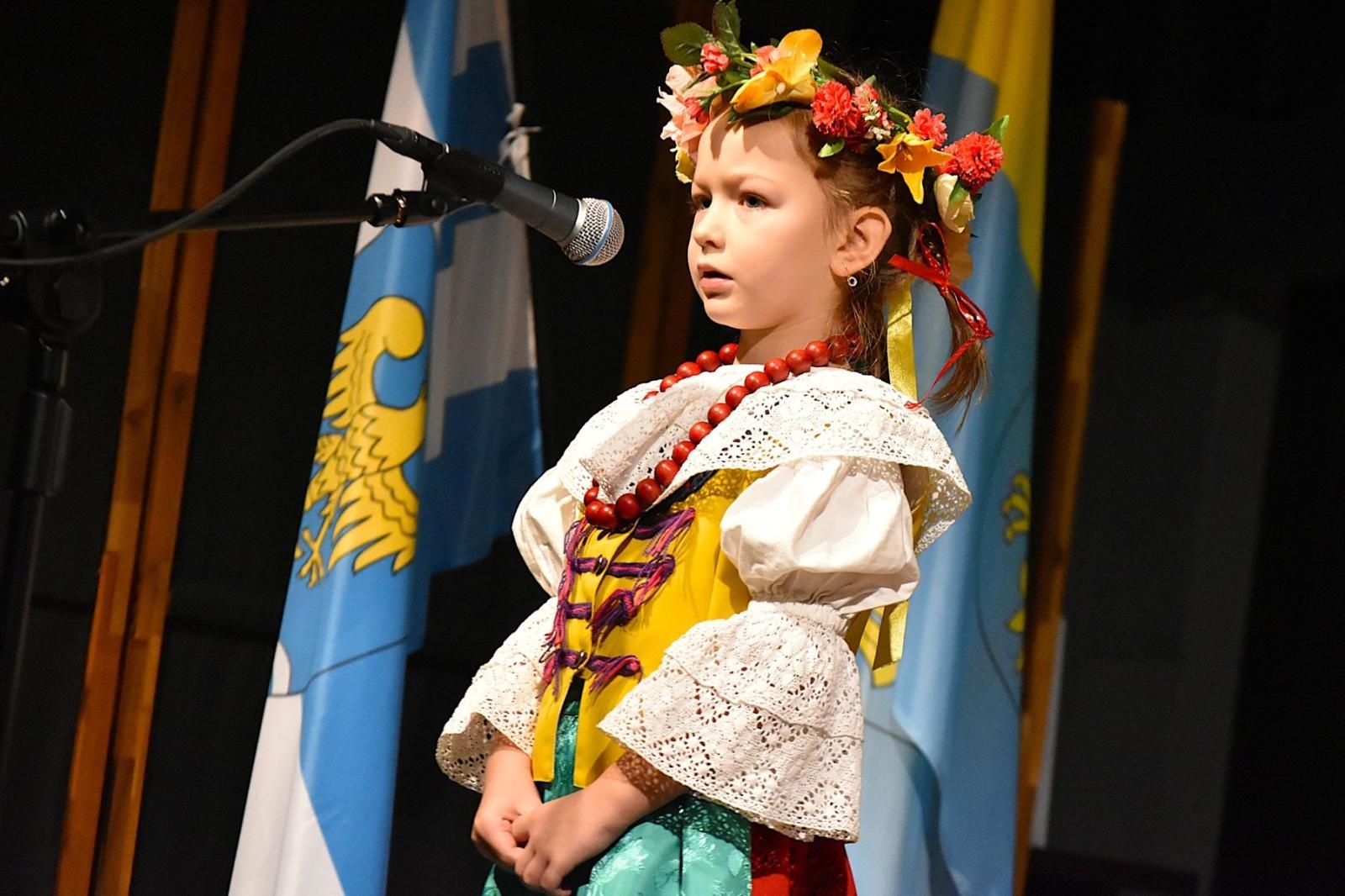 Zdjęcie w galerii na portalu naszwodzislaw.com: Uczniowie z Gminy Godów świetnie zaprezentowali śląską gwarę [FOTO] wiadomości z regionu