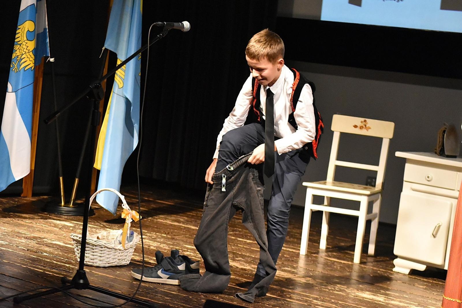 Zdjęcie w galerii na portalu naszwodzislaw.com: Uczniowie z Gminy Godów świetnie zaprezentowali śląską gwarę [FOTO] wiadomości z regionu