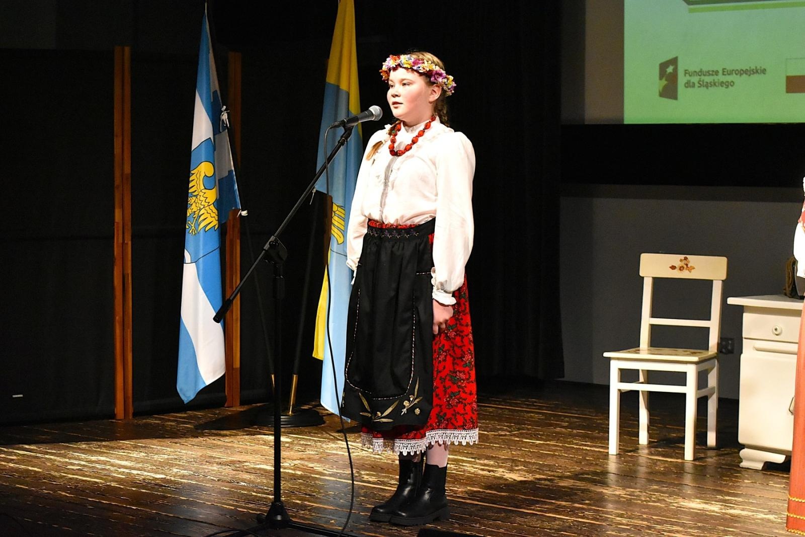 Zdjęcie w galerii na portalu naszwodzislaw.com: Uczniowie z Gminy Godów świetnie zaprezentowali śląską gwarę [FOTO] wiadomości z regionu