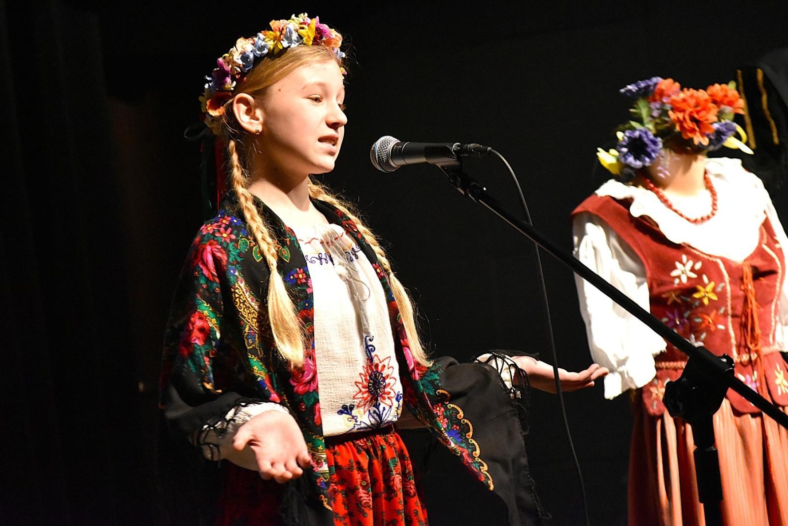 Zdjęcie w galerii na portalu naszwodzislaw.com: Uczniowie z Gminy Godów świetnie zaprezentowali śląską gwarę [FOTO] wiadomości z regionu