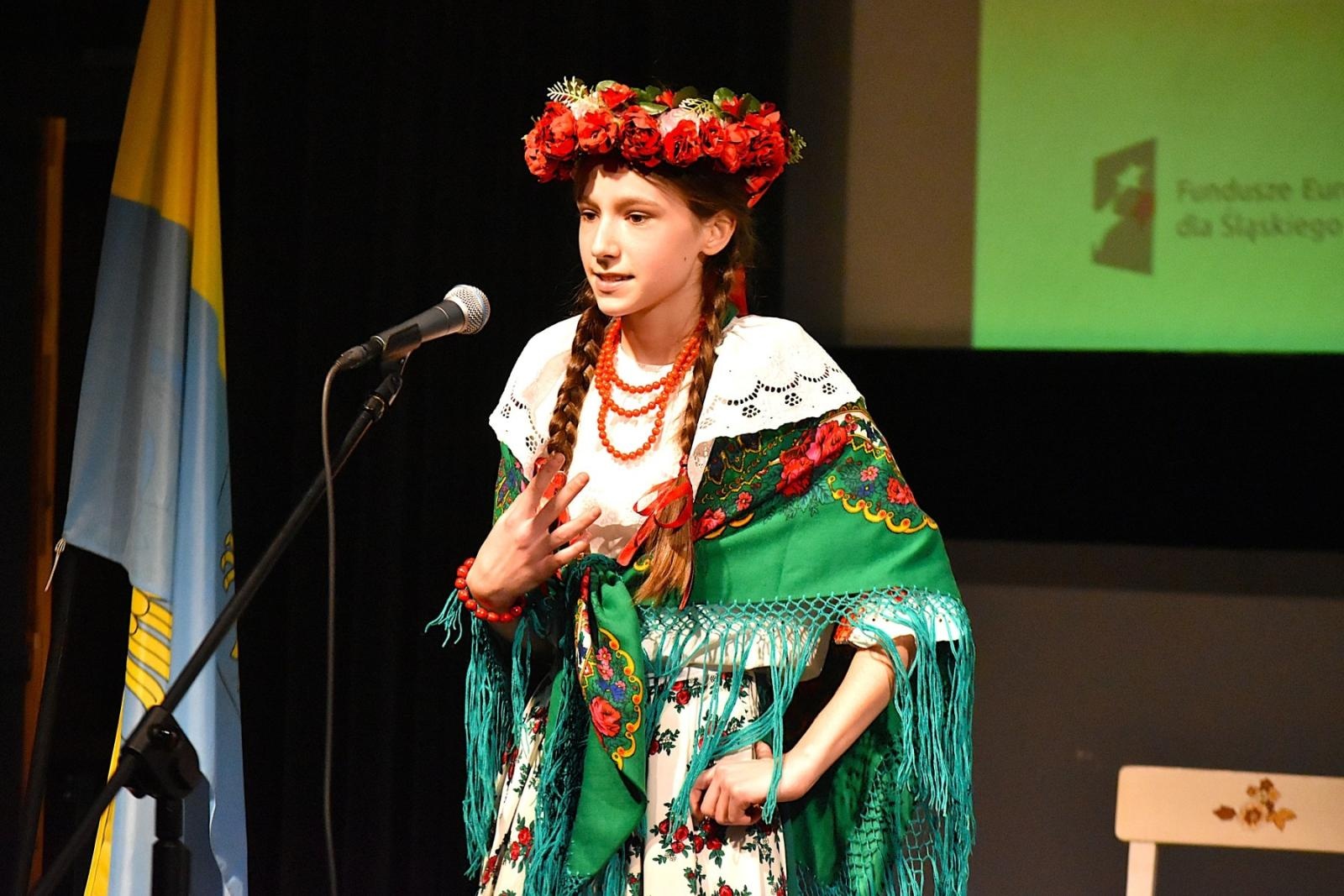 Zdjęcie w galerii na portalu naszwodzislaw.com: Uczniowie z Gminy Godów świetnie zaprezentowali śląską gwarę [FOTO] wiadomości z regionu