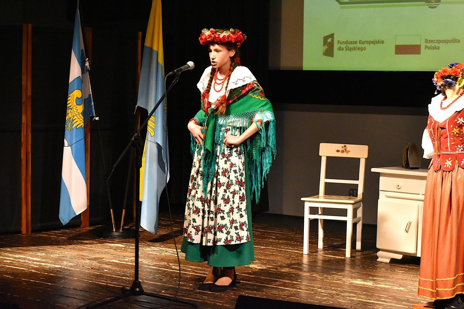 Zdjęcie w galerii na portalu naszwodzislaw.com: Uczniowie z Gminy Godów świetnie zaprezentowali śląską gwarę [FOTO] wiadomości z regionu