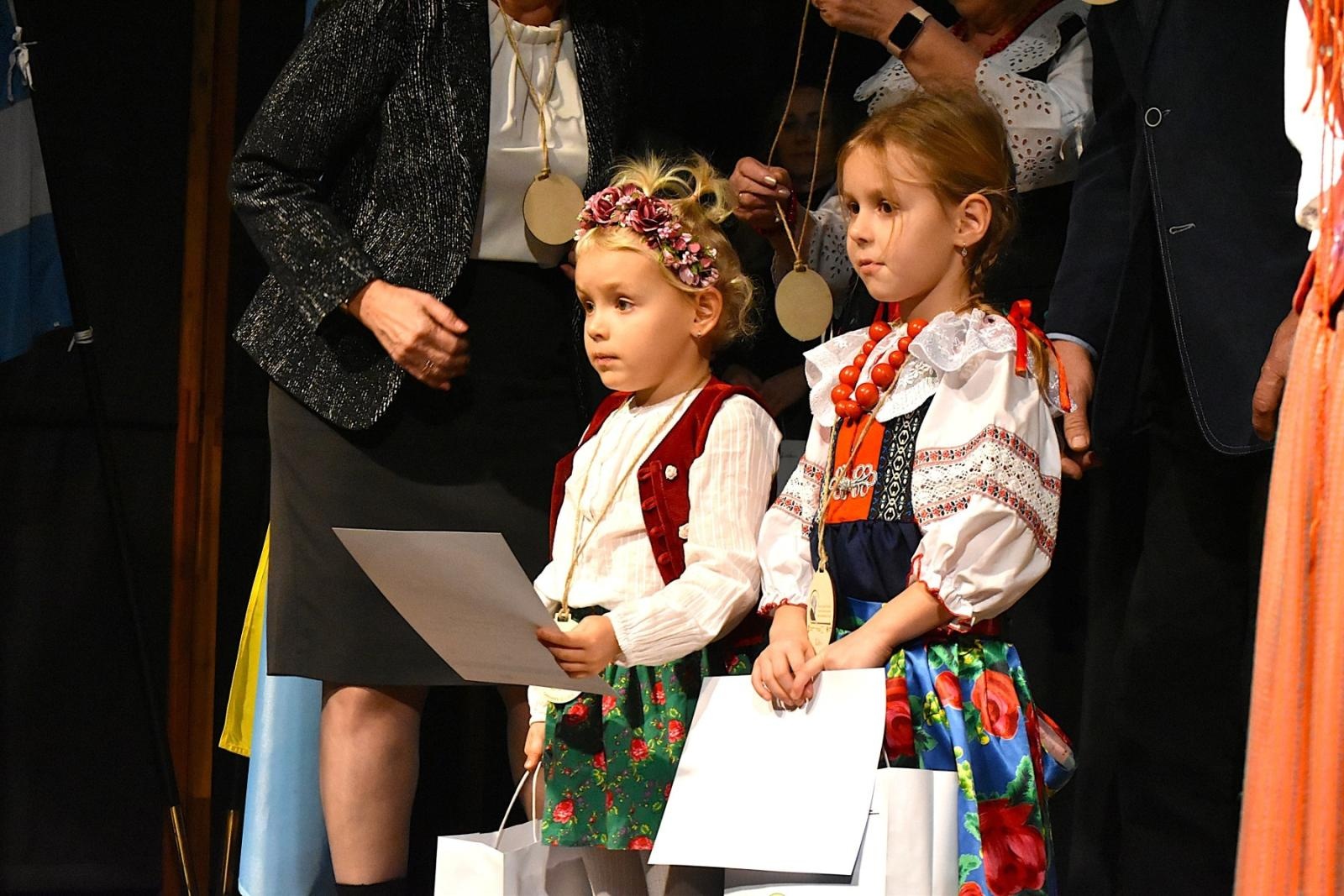 Zdjęcie w galerii na portalu naszwodzislaw.com: Uczniowie z Gminy Godów świetnie zaprezentowali śląską gwarę [FOTO] wiadomości z regionu