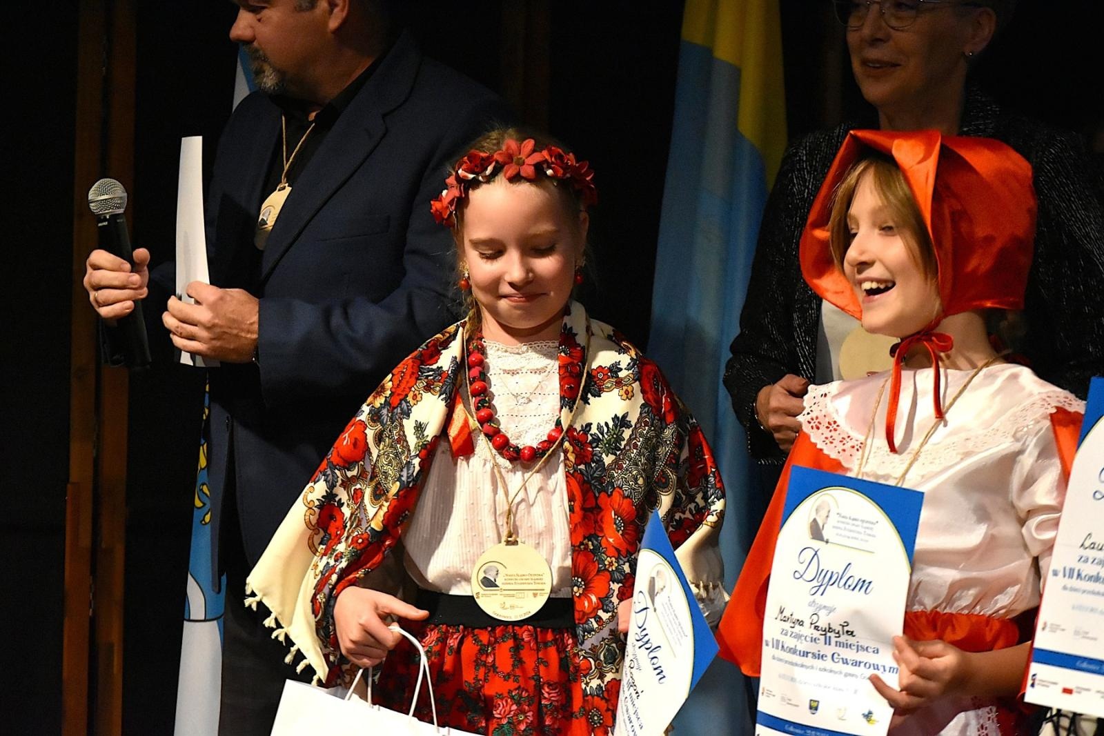 Zdjęcie w galerii na portalu naszwodzislaw.com: Uczniowie z Gminy Godów świetnie zaprezentowali śląską gwarę [FOTO] wiadomości z regionu