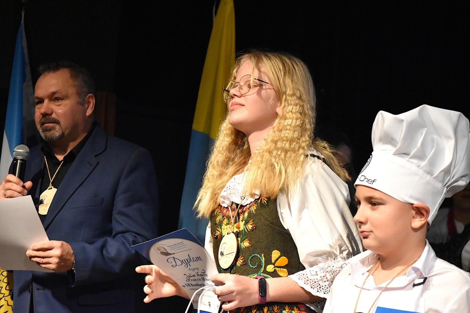 Zdjęcie w galerii na portalu naszwodzislaw.com: Uczniowie z Gminy Godów świetnie zaprezentowali śląską gwarę [FOTO] wiadomości z regionu