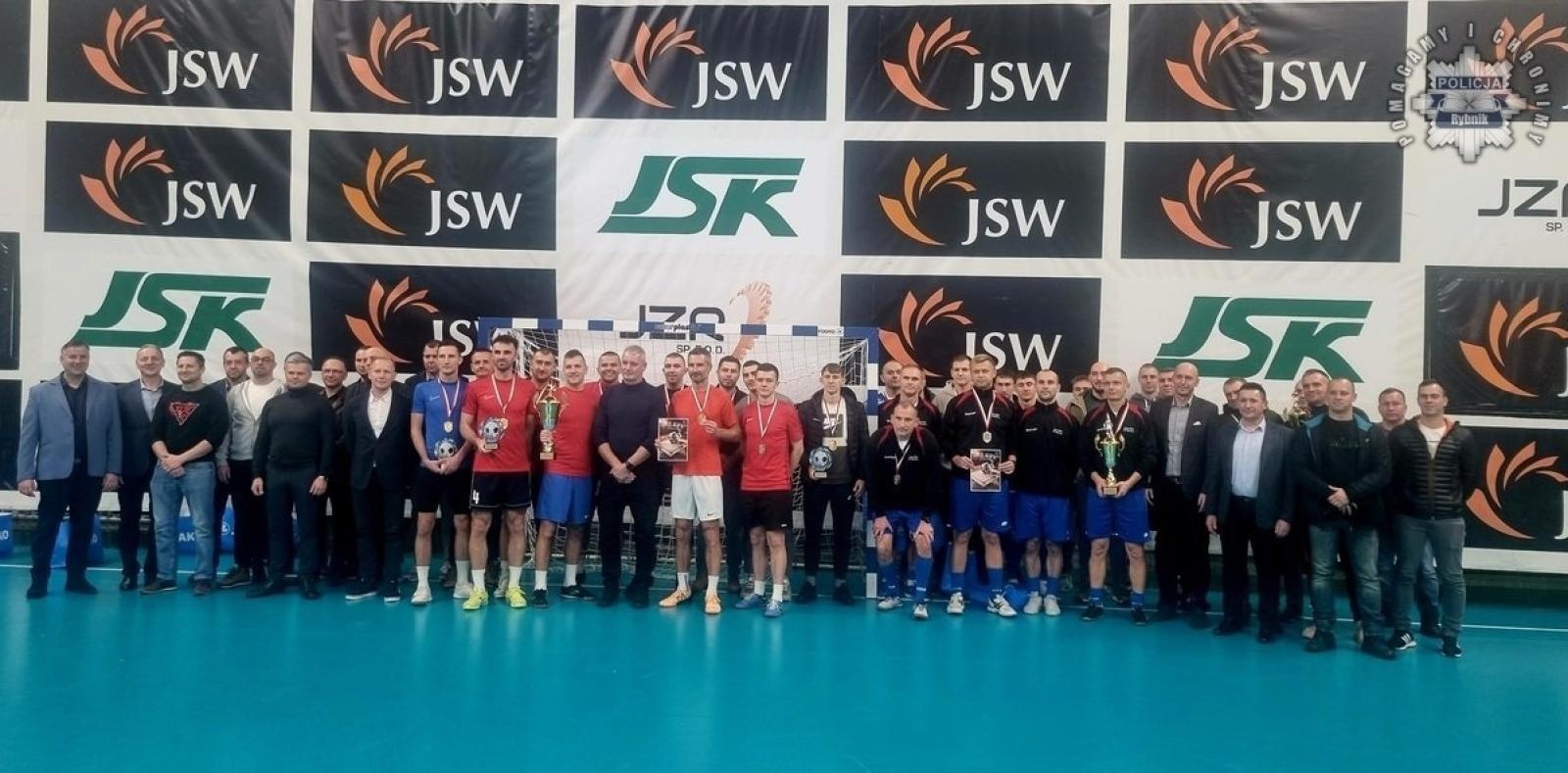 Zdjęcie w galerii na portalu naszwodzislaw.com: Turniej służb mundurowych w Jastrzębiu-Zdroju. Trzecie miejsce wodzisławskich policjantów wiadomości z regionu