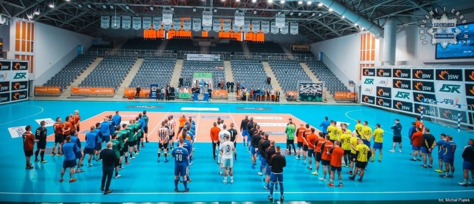 Zdjęcie w galerii na portalu naszwodzislaw.com: Turniej służb mundurowych w Jastrzębiu-Zdroju. Trzecie miejsce wodzisławskich policjantów wiadomości z regionu