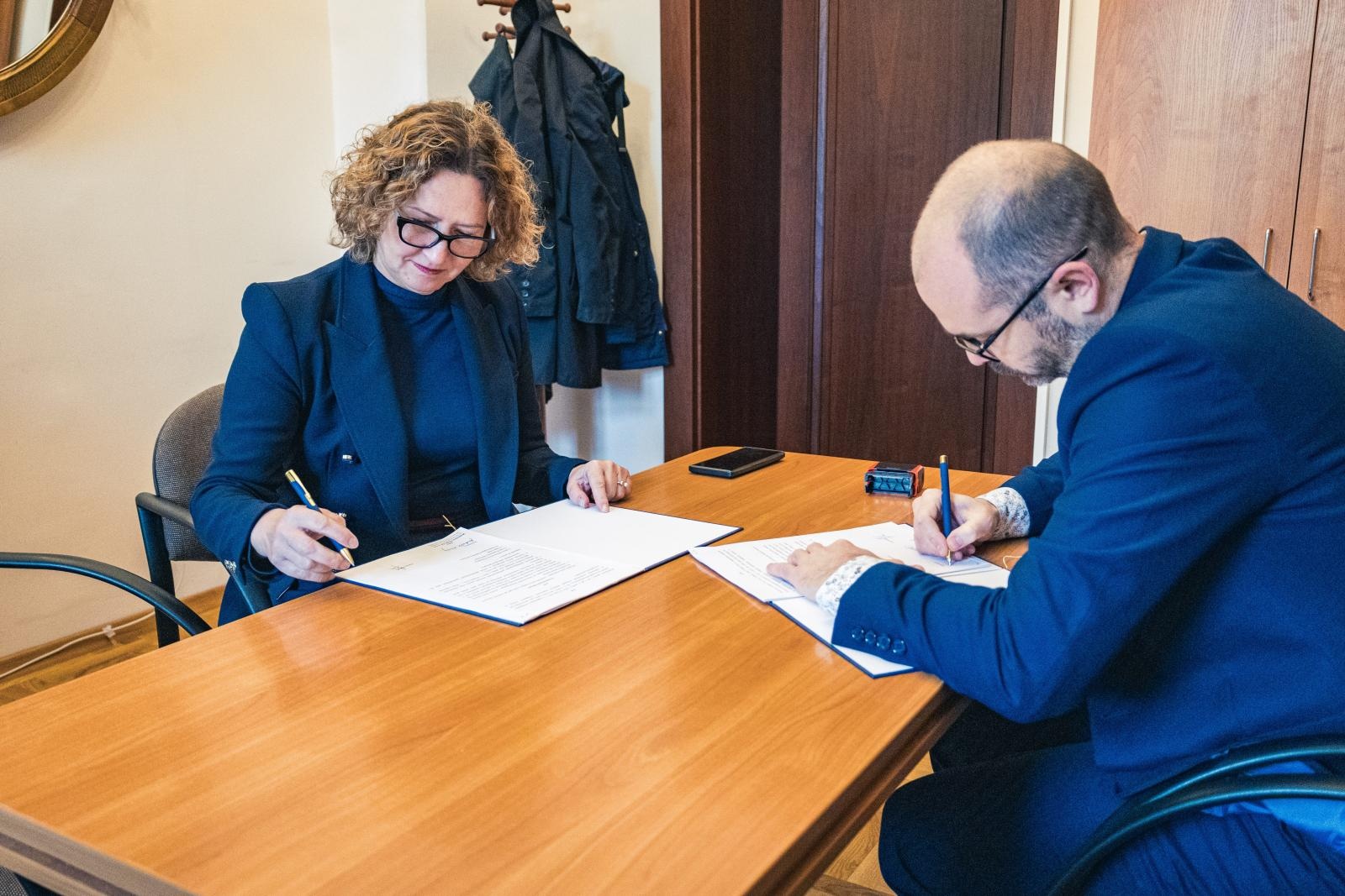 Zdjęcie w galerii na portalu naszwodzislaw.com: Wodzisławska Odra wygrała przetarg na promocję wiadomości z regionu