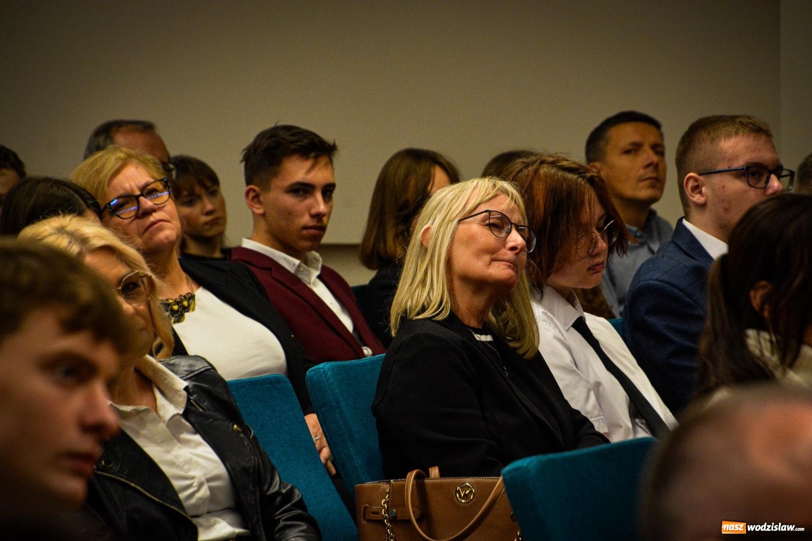 Zdjęcie w galerii na portalu naszwodzislaw.com: Stypendyści premiera odebrali w Raciborzu dyplomy wiadomości z regionu