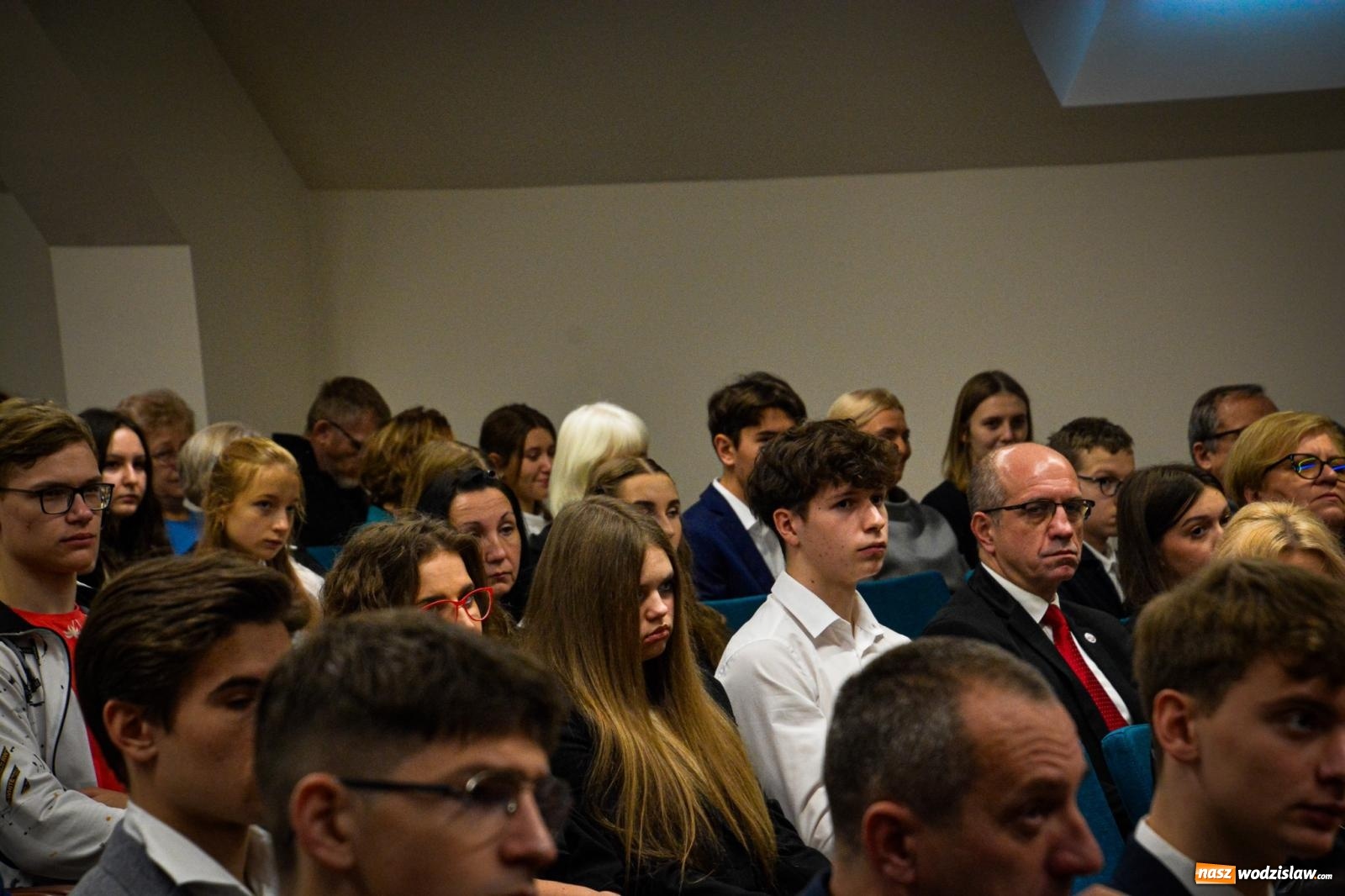 Zdjęcie w galerii na portalu naszwodzislaw.com: Stypendyści premiera odebrali w Raciborzu dyplomy wiadomości z regionu