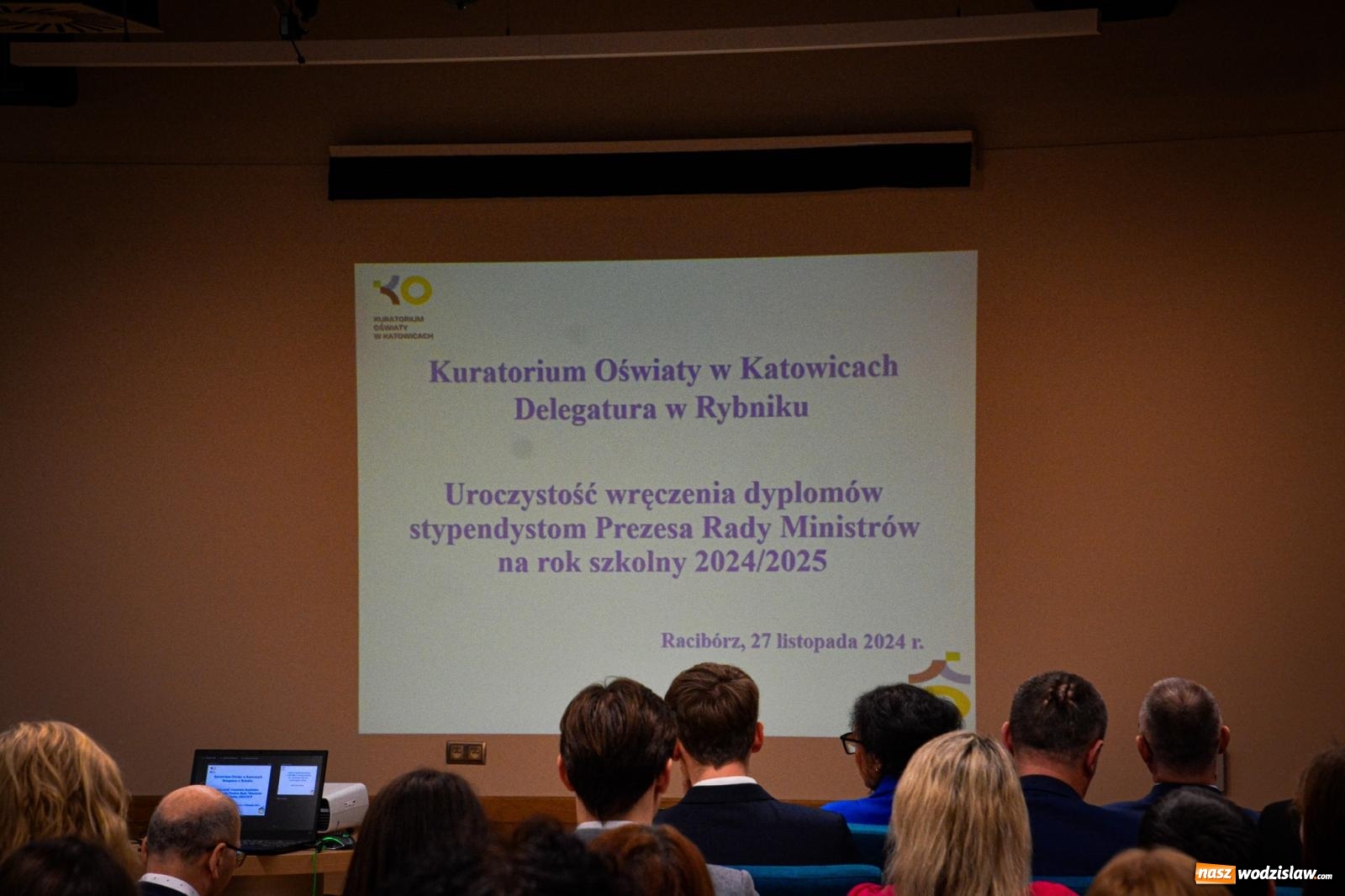 Zdjęcie w galerii na portalu naszwodzislaw.com: Stypendyści premiera odebrali w Raciborzu dyplomy wiadomości z regionu