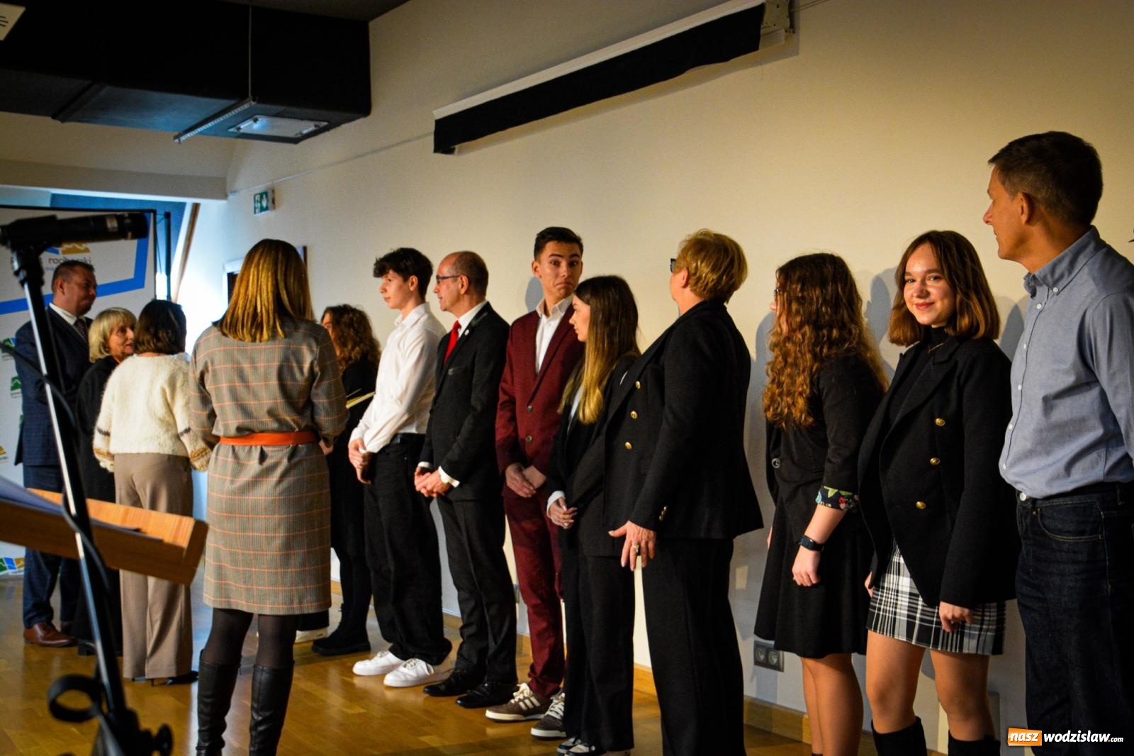 Zdjęcie w galerii na portalu naszwodzislaw.com: Stypendyści premiera odebrali w Raciborzu dyplomy wiadomości z regionu