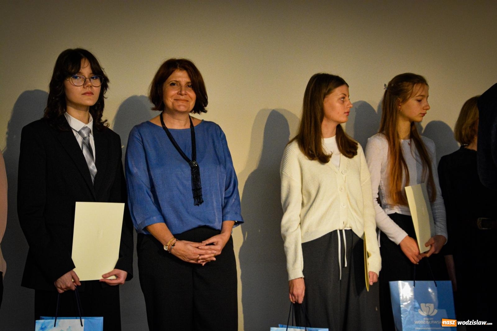 Zdjęcie w galerii na portalu naszwodzislaw.com: Stypendyści premiera odebrali w Raciborzu dyplomy wiadomości z regionu