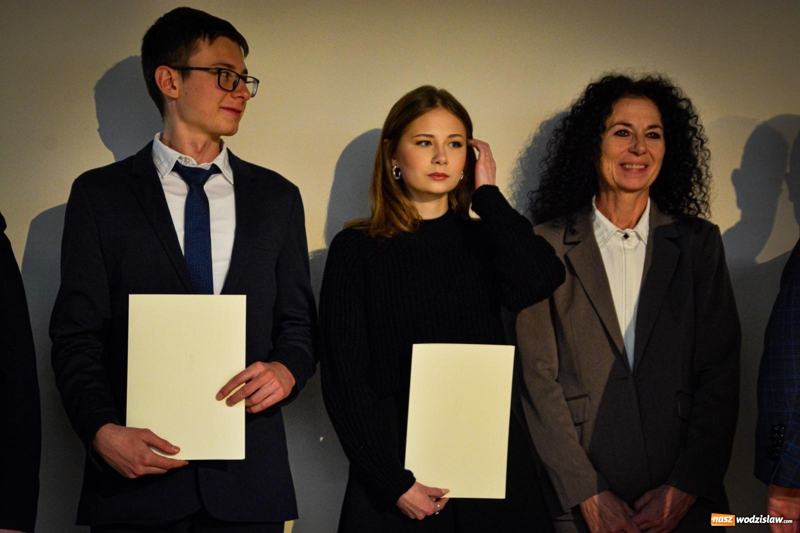 Zdjęcie w galerii na portalu naszwodzislaw.com: Stypendyści premiera odebrali w Raciborzu dyplomy wiadomości z regionu