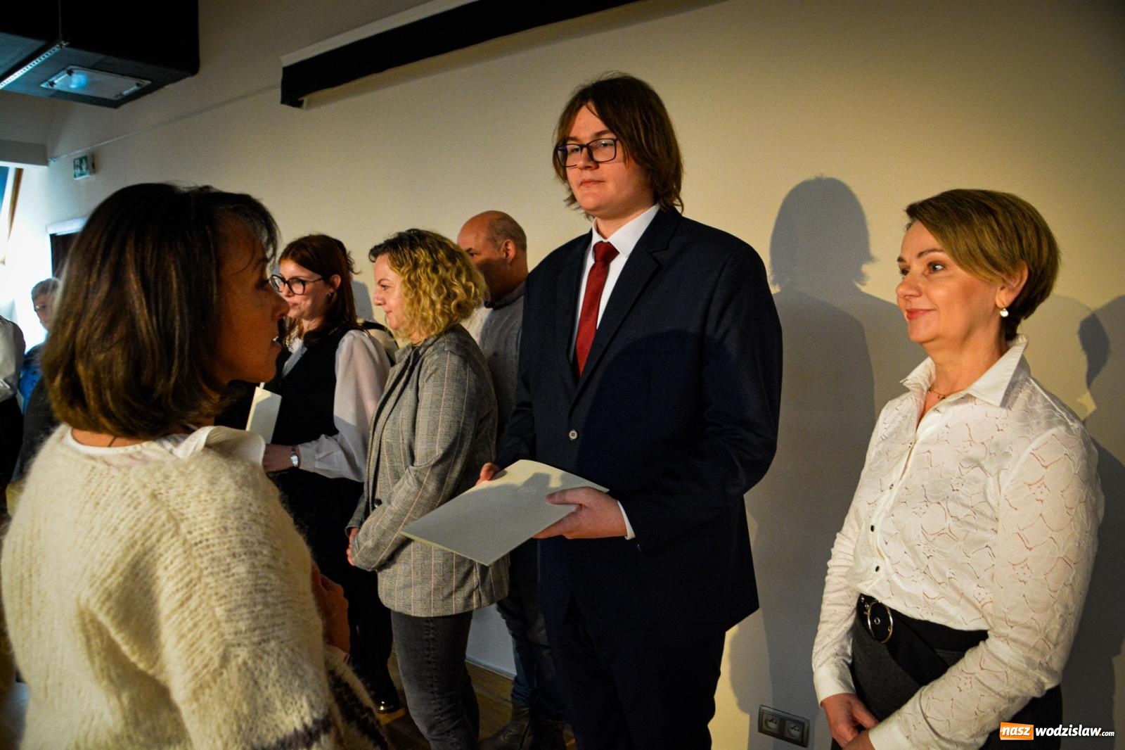 Zdjęcie w galerii na portalu naszwodzislaw.com: Stypendyści premiera odebrali w Raciborzu dyplomy wiadomości z regionu