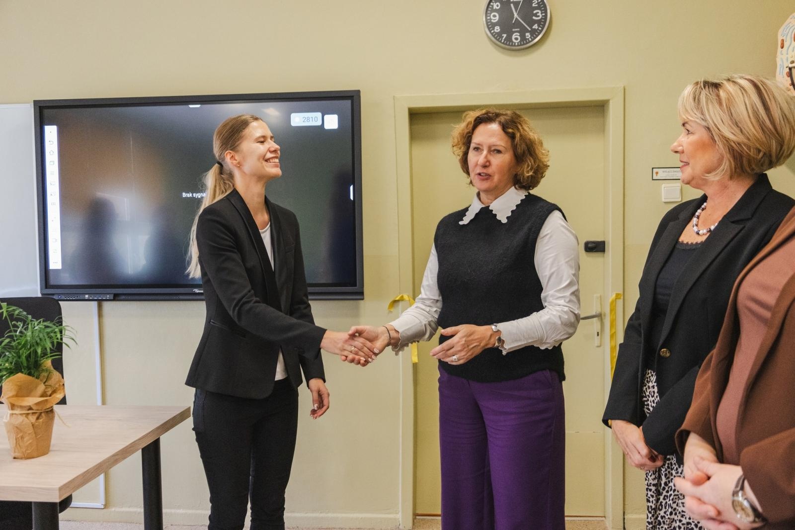 Zdjęcie w galerii na portalu naszwodzislaw.com: W wodzisławskiej SP 2 otwarto Zieloną Pracownię [FOTO] wiadomości z regionu