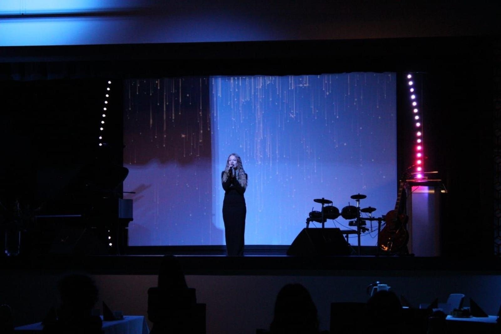 Zdjęcie w galerii na portalu naszwodzislaw.com: Muzyczne talenty powiatu wodzisławskiego. XVI edycja konkursu Cantemus za nami wiadomości z regionu