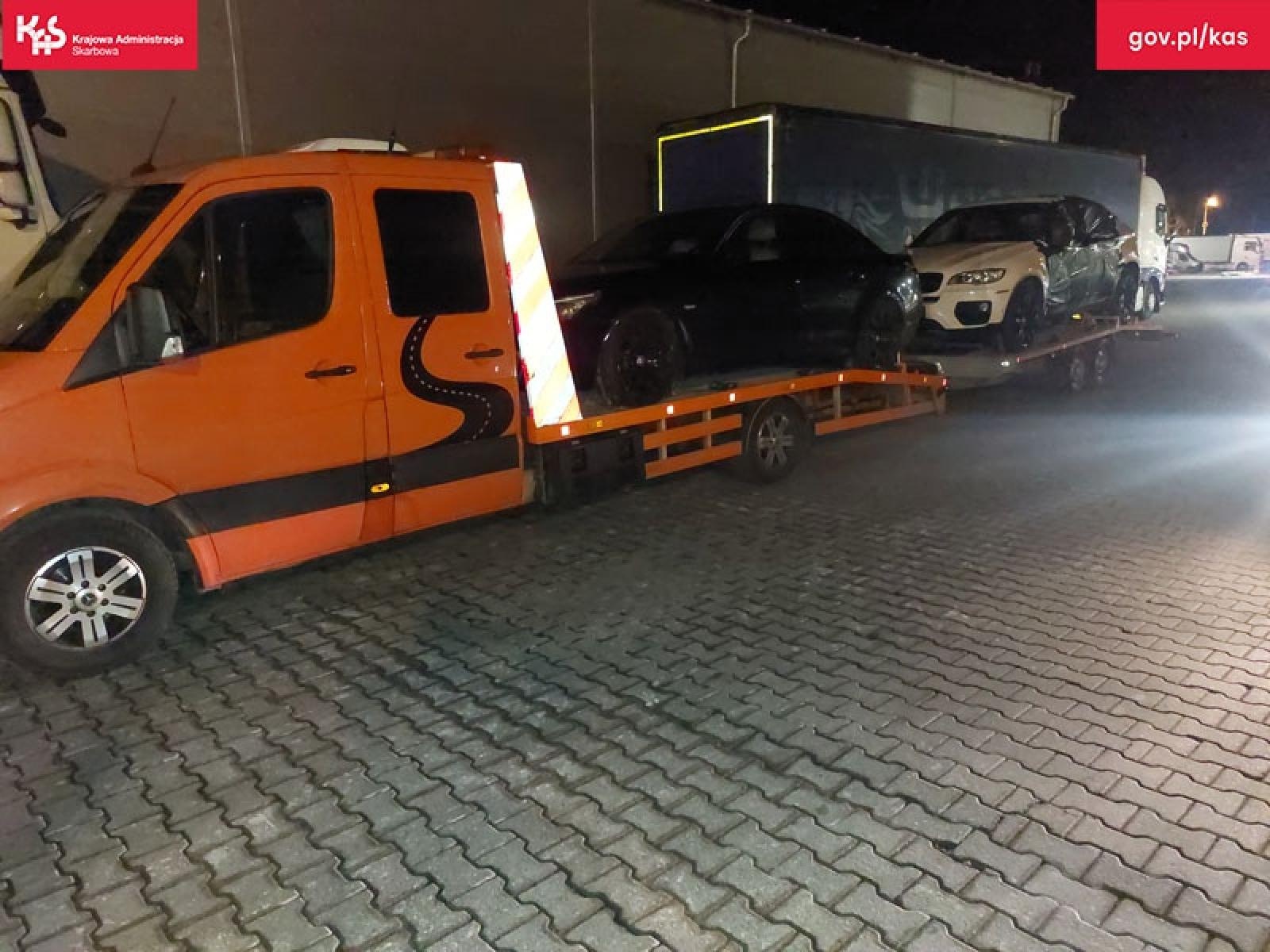 Zdjęcie w galerii na portalu naszwodzislaw.com: KAS udaremniła kradzież dwóch BMW wiadomości z regionu