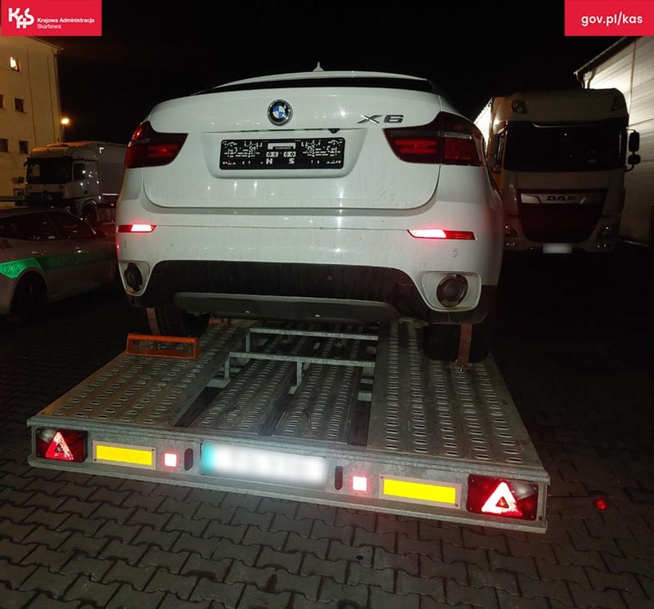 Zdjęcie w galerii na portalu naszwodzislaw.com: KAS udaremniła kradzież dwóch BMW wiadomości z regionu
