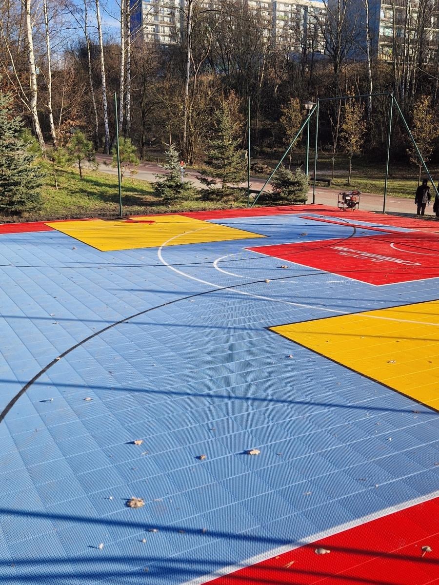 Zdjęcie w galerii na portalu naszwodzislaw.com: Wkrótce otwarcie boiska do koszykówki 3x3 wiadomości z regionu