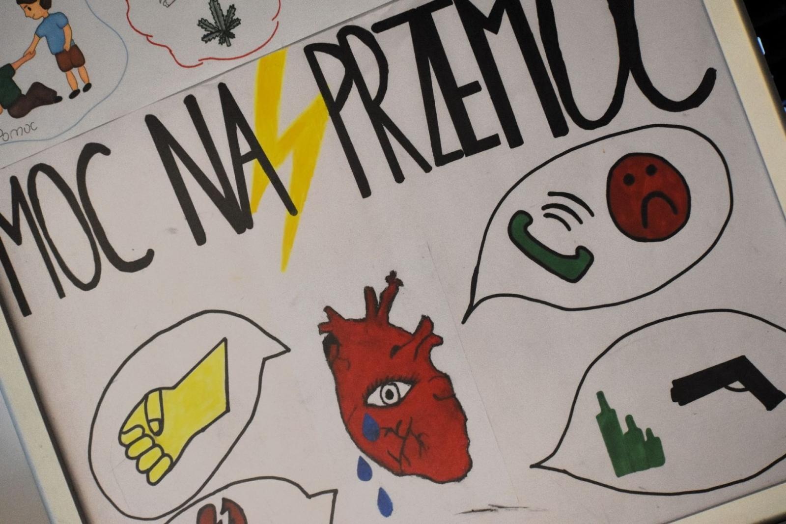 Zdjęcie w galerii na portalu naszwodzislaw.com: (PRZE)MOC. Perspektywa zmian. Konferencja w ramach kampanii Białej Wstążki wiadomości z regionu