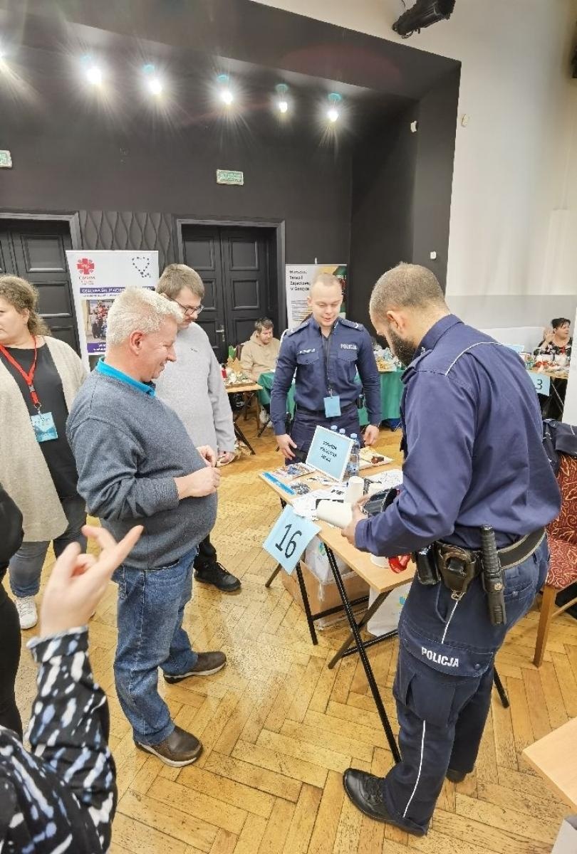 Zdjęcie w galerii na portalu naszwodzislaw.com: Targi informacyjne dla osób z niepełnosprawnościami za nami wiadomości z regionu
