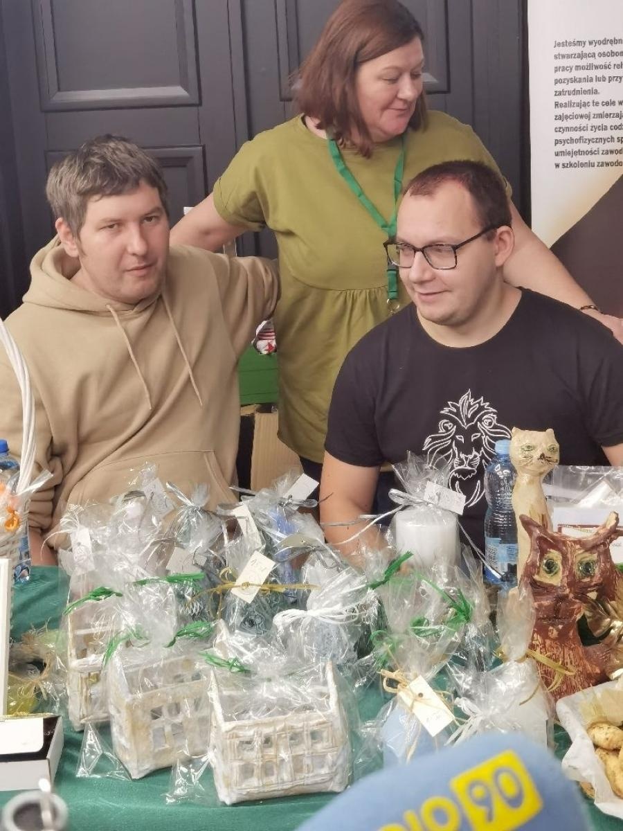 Zdjęcie w galerii na portalu naszwodzislaw.com: Targi informacyjne dla osób z niepełnosprawnościami za nami wiadomości z regionu