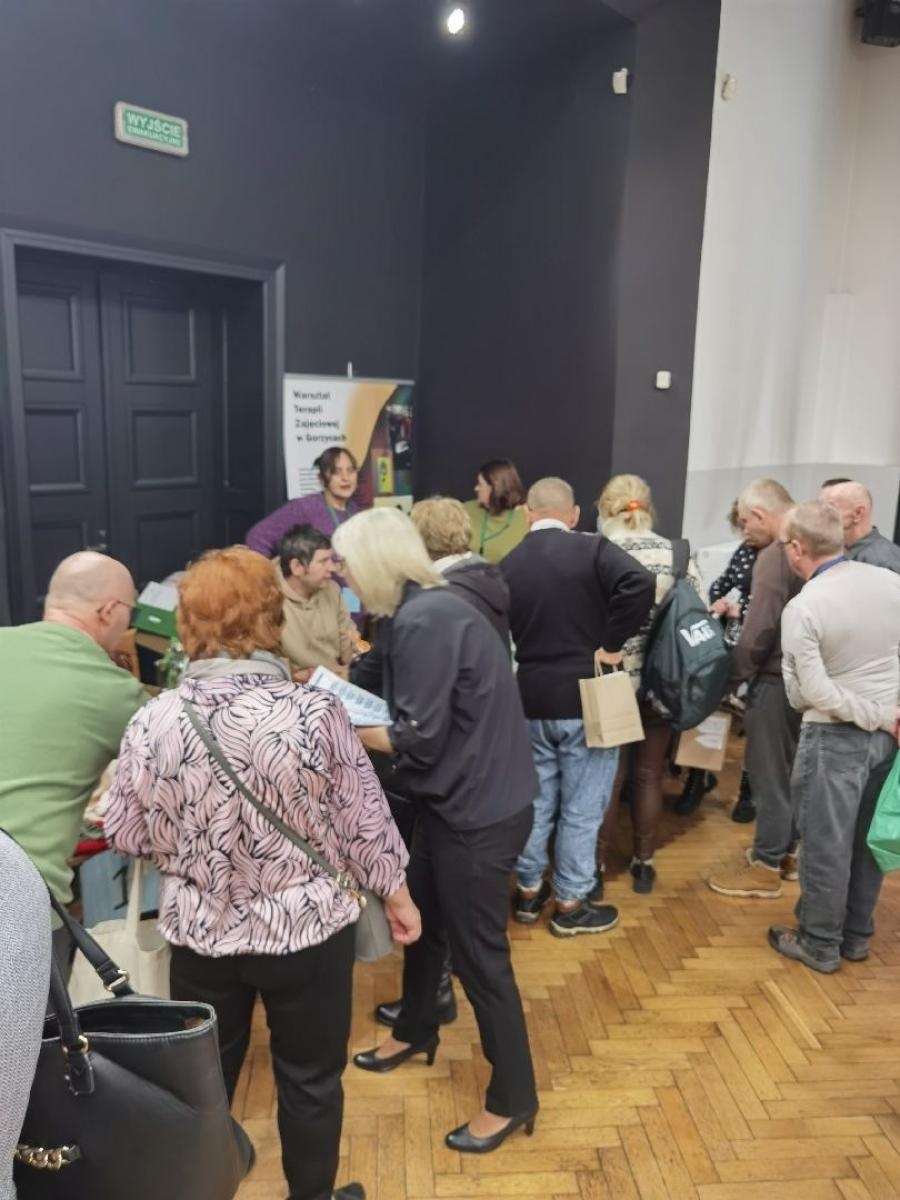 Zdjęcie w galerii na portalu naszwodzislaw.com: Targi informacyjne dla osób z niepełnosprawnościami za nami wiadomości z regionu