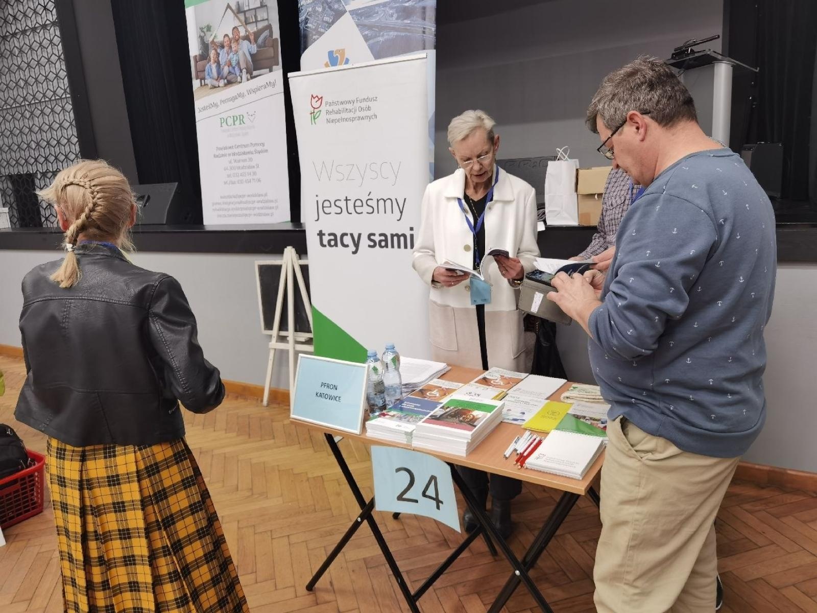 Zdjęcie w galerii na portalu naszwodzislaw.com: Targi informacyjne dla osób z niepełnosprawnościami za nami wiadomości z regionu