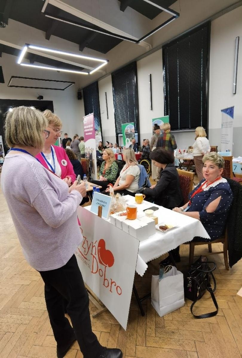Zdjęcie w galerii na portalu naszwodzislaw.com: Targi informacyjne dla osób z niepełnosprawnościami za nami wiadomości z regionu