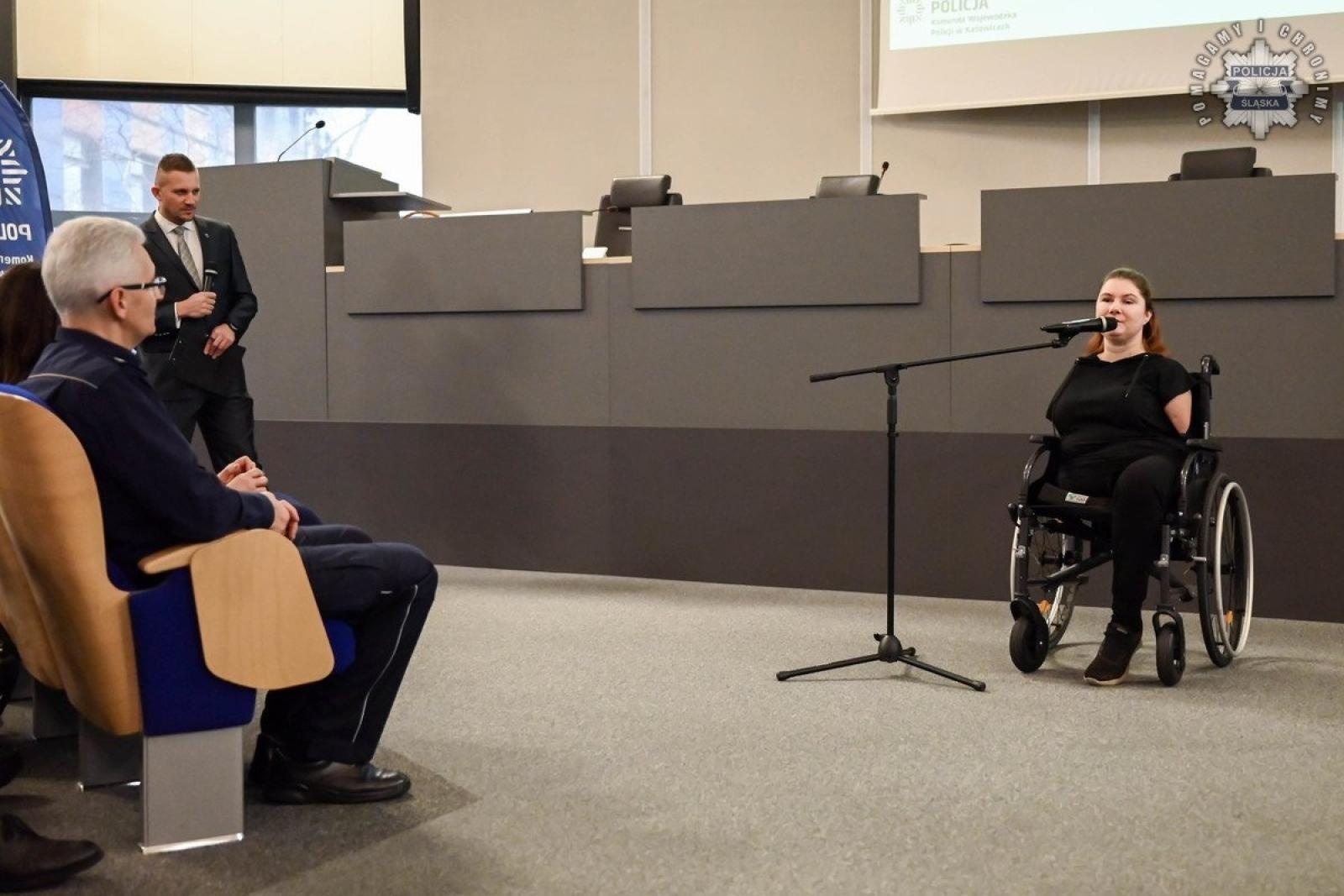 Zdjęcie w galerii na portalu naszwodzislaw.com: Konferencja Barierom na przekór w komendzie wojewódzkiej w Katowicach wiadomości z regionu