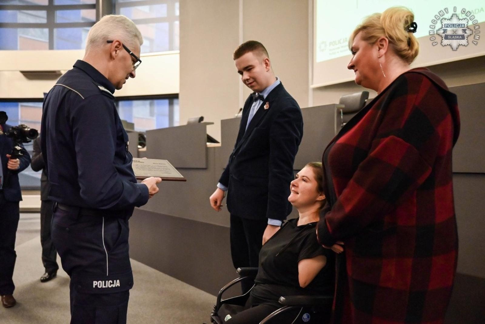 Zdjęcie w galerii na portalu naszwodzislaw.com: Konferencja Barierom na przekór w komendzie wojewódzkiej w Katowicach wiadomości z regionu