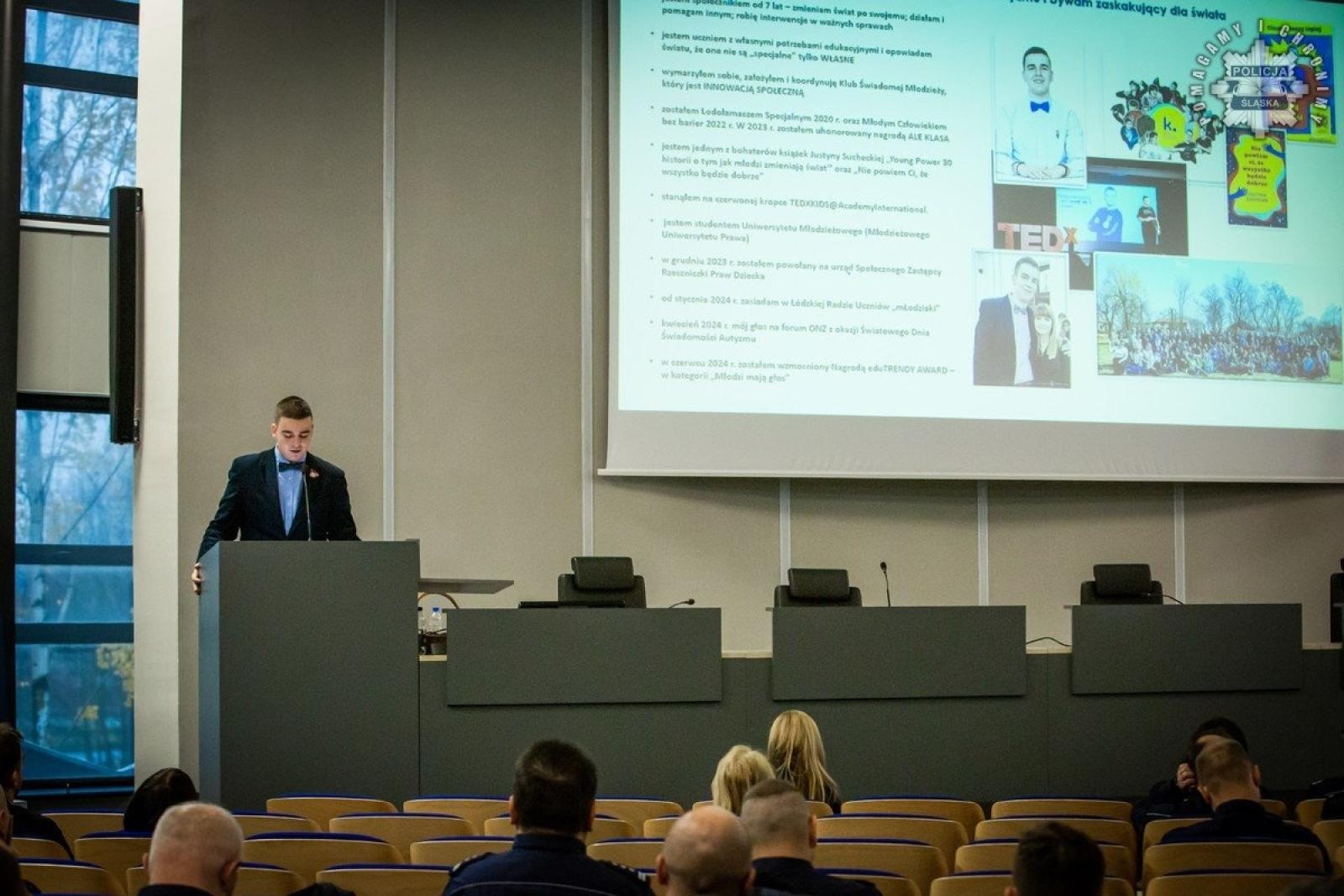 Zdjęcie w galerii na portalu naszwodzislaw.com: Konferencja Barierom na przekór w komendzie wojewódzkiej w Katowicach wiadomości z regionu