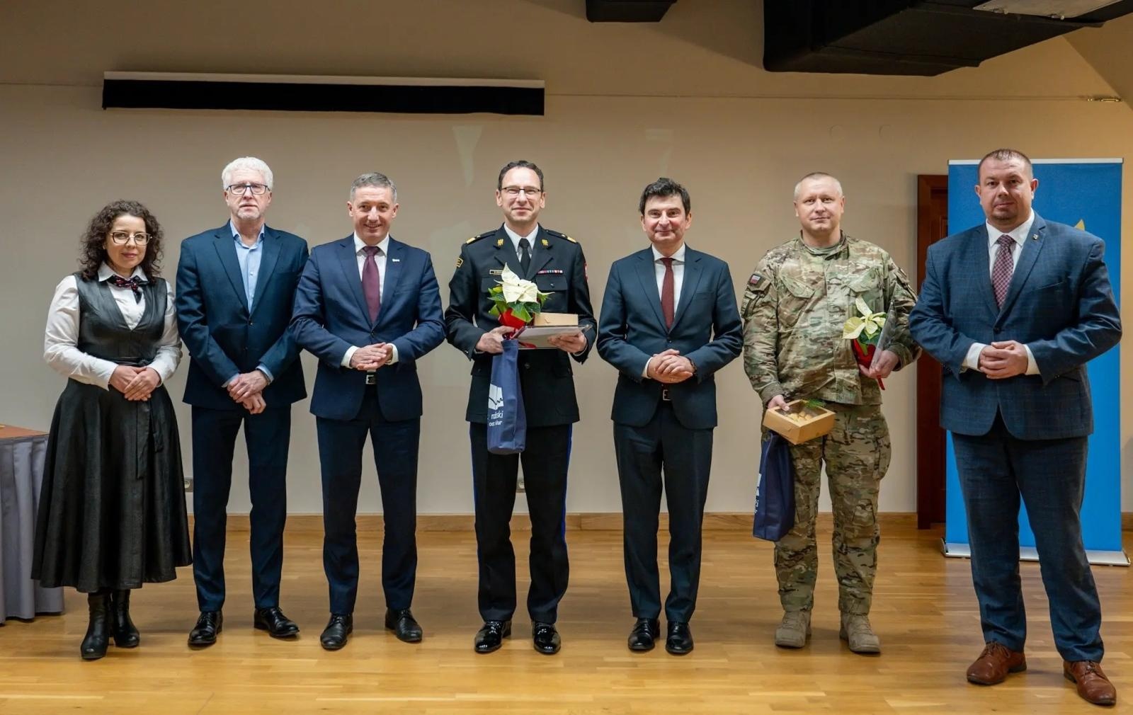 Zdjęcie w galerii na portalu naszwodzislaw.com: Samorządowcy województwa śląskiego obradowali na raciborskim zamku. Gościem wojewoda wiadomości z regionu