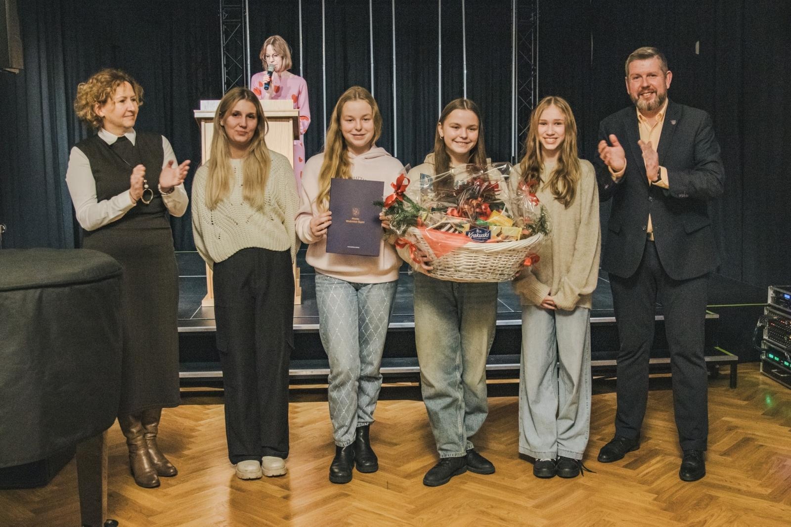 Zdjęcie w galerii na portalu naszwodzislaw.com: III Wodzisławska Giełda Wolontariatu. Święto dobroci i zaangażowania społecznego [FOTO] wiadomości z regionu