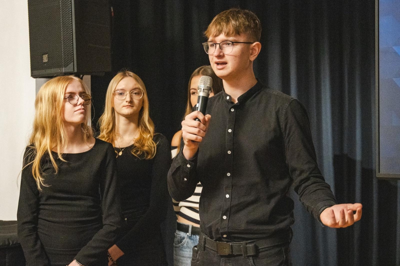 Zdjęcie w galerii na portalu naszwodzislaw.com: III Wodzisławska Giełda Wolontariatu. Święto dobroci i zaangażowania społecznego [FOTO] wiadomości z regionu