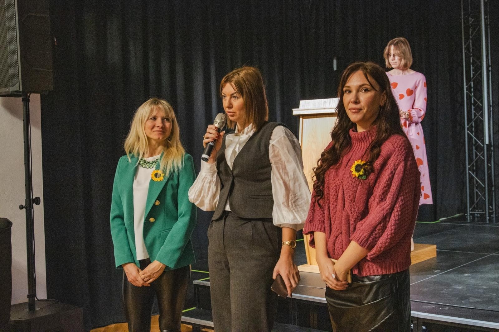 Zdjęcie w galerii na portalu naszwodzislaw.com: III Wodzisławska Giełda Wolontariatu. Święto dobroci i zaangażowania społecznego [FOTO] wiadomości z regionu