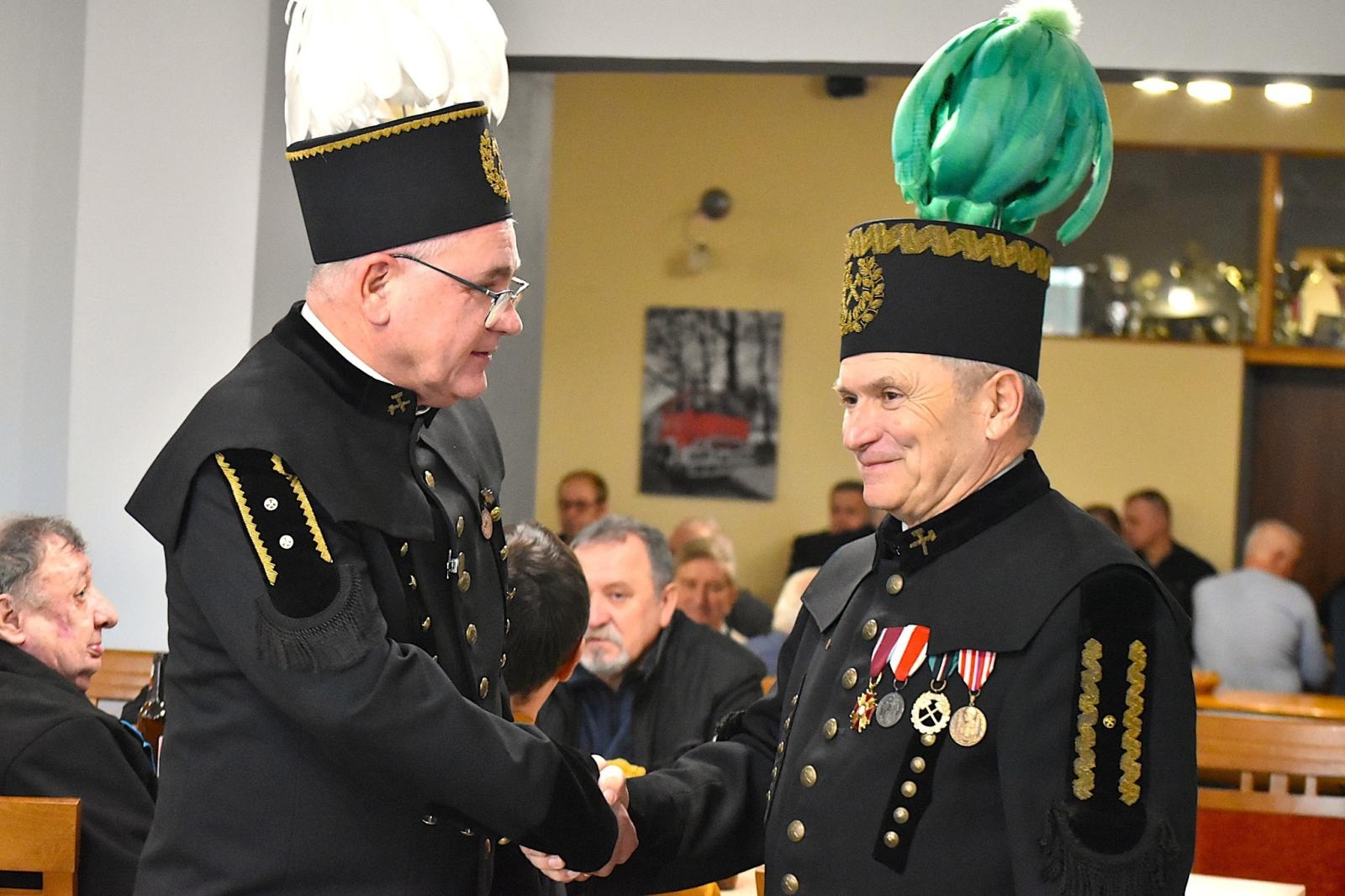 Zdjęcie w galerii na portalu naszwodzislaw.com: Górnicy świętowali Barbórkę. W Łaziskach swej patronce dziękowali już ponad 120 lat temu wiadomości z regionu