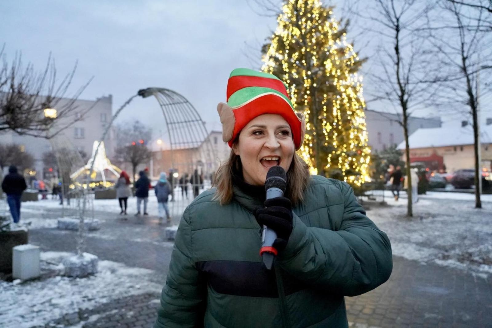 Zdjęcie w galerii na portalu naszwodzislaw.com: Rydułtowska choinka rozbłysła wiadomości z regionu