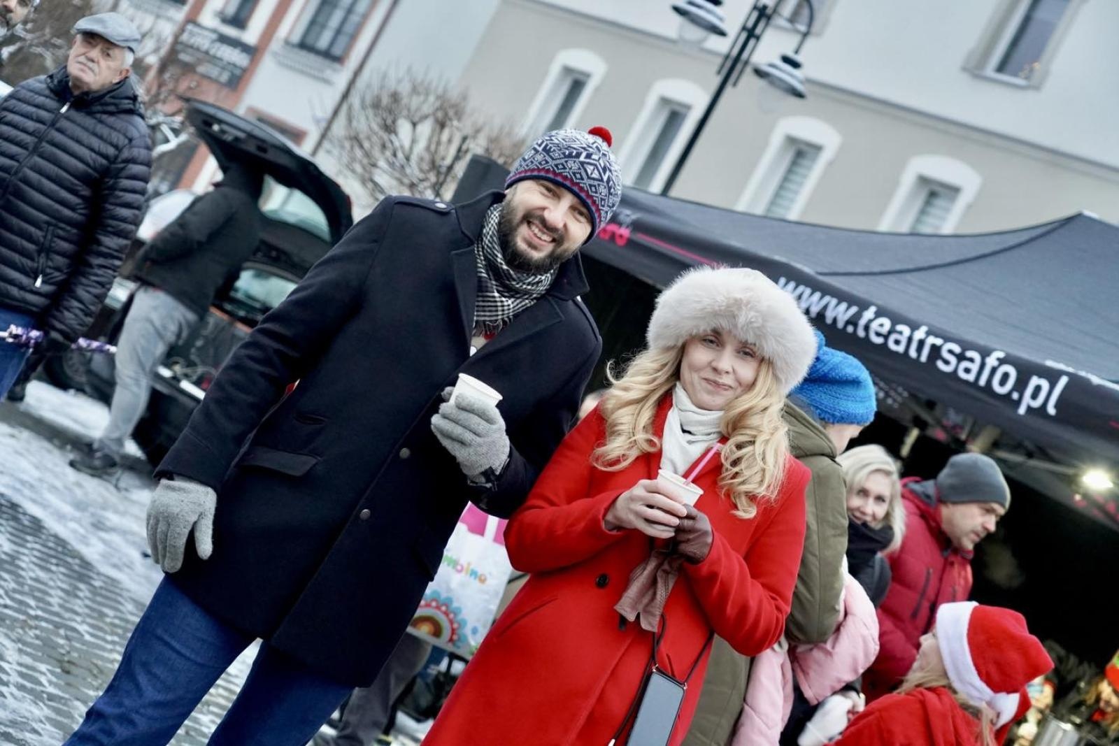 Zdjęcie w galerii na portalu naszwodzislaw.com: Rydułtowska choinka rozbłysła wiadomości z regionu