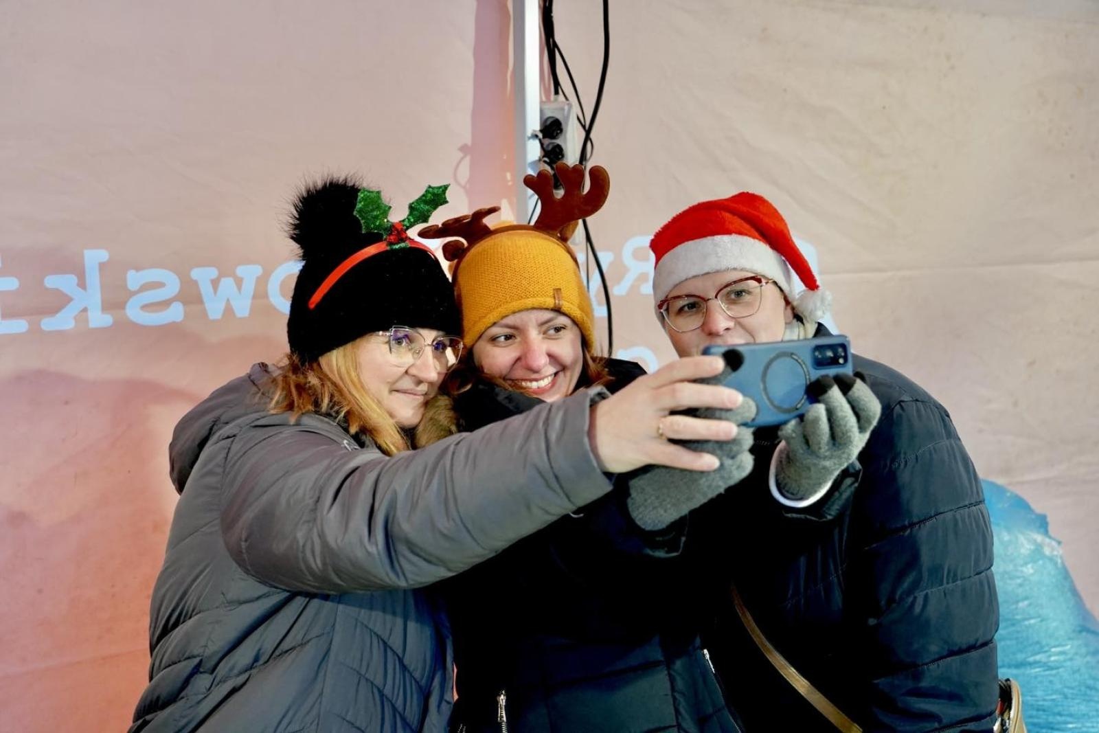 Zdjęcie w galerii na portalu naszwodzislaw.com: Rydułtowska choinka rozbłysła wiadomości z regionu