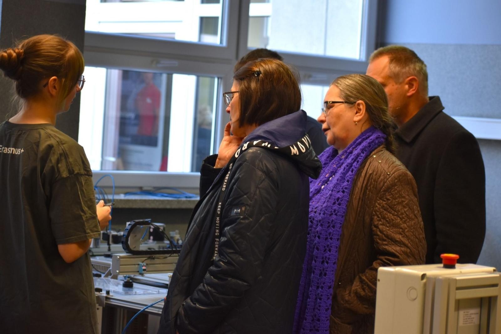 Zdjęcie w galerii na portalu naszwodzislaw.com: Barbórkowe zwiedzanie sztolni za nami wiadomości z regionu