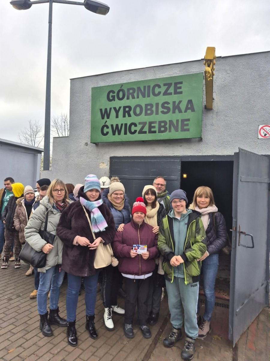 Zdjęcie w galerii na portalu naszwodzislaw.com: Barbórkowe zwiedzanie sztolni za nami wiadomości z regionu