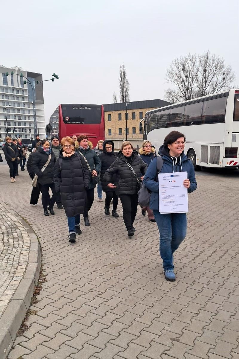 Zdjęcie w galerii na portalu naszwodzislaw.com: Seniorzy zwiedzili Muzeum Śląskie i pojechali na Nikiszowiec wiadomości z regionu