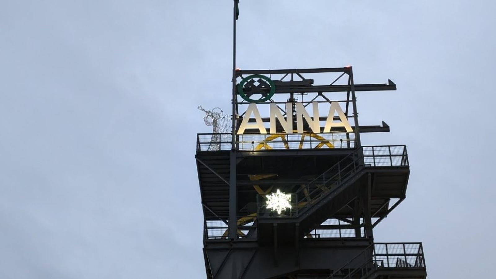 Zdjęcie w galerii na portalu naszwodzislaw.com: Mikołajki w Pszowie. Wspólne świętowanie w nowej bibliotece [FOTO] wiadomości z regionu