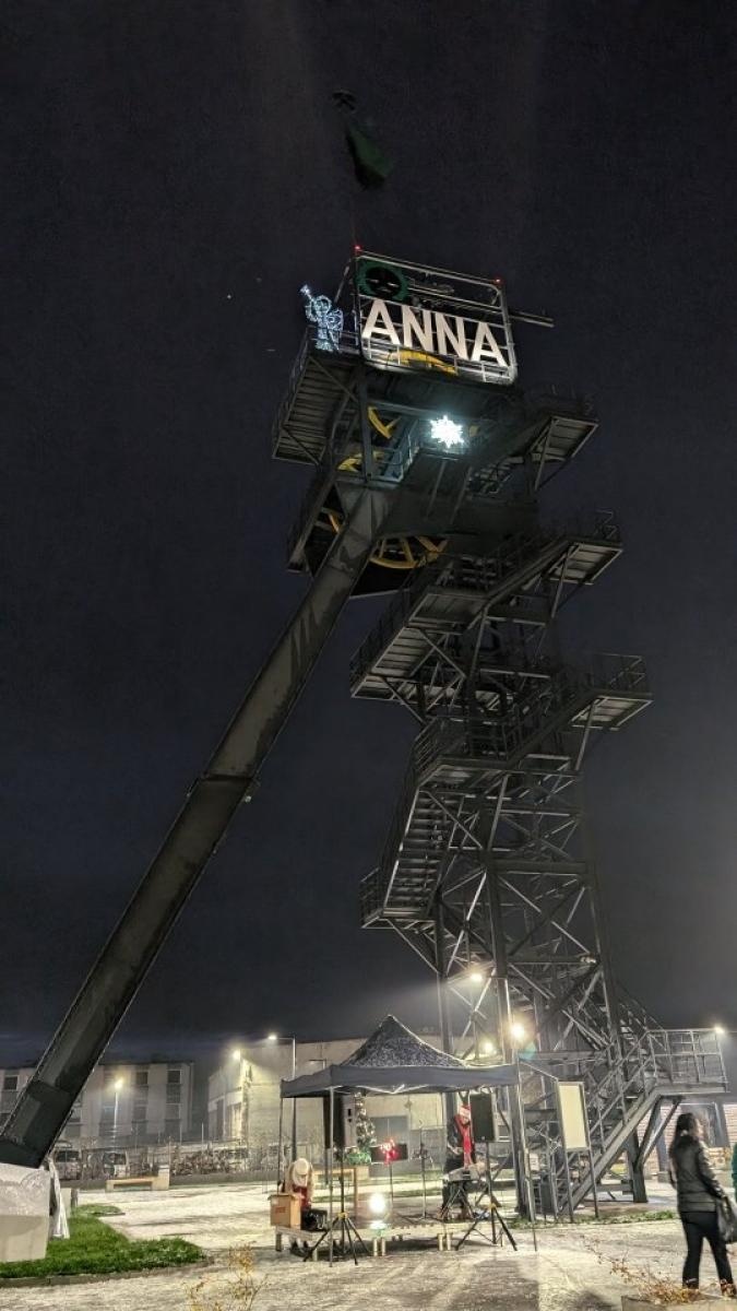 Zdjęcie w galerii na portalu naszwodzislaw.com: Mikołajki w Pszowie. Wspólne świętowanie w nowej bibliotece [FOTO] wiadomości z regionu