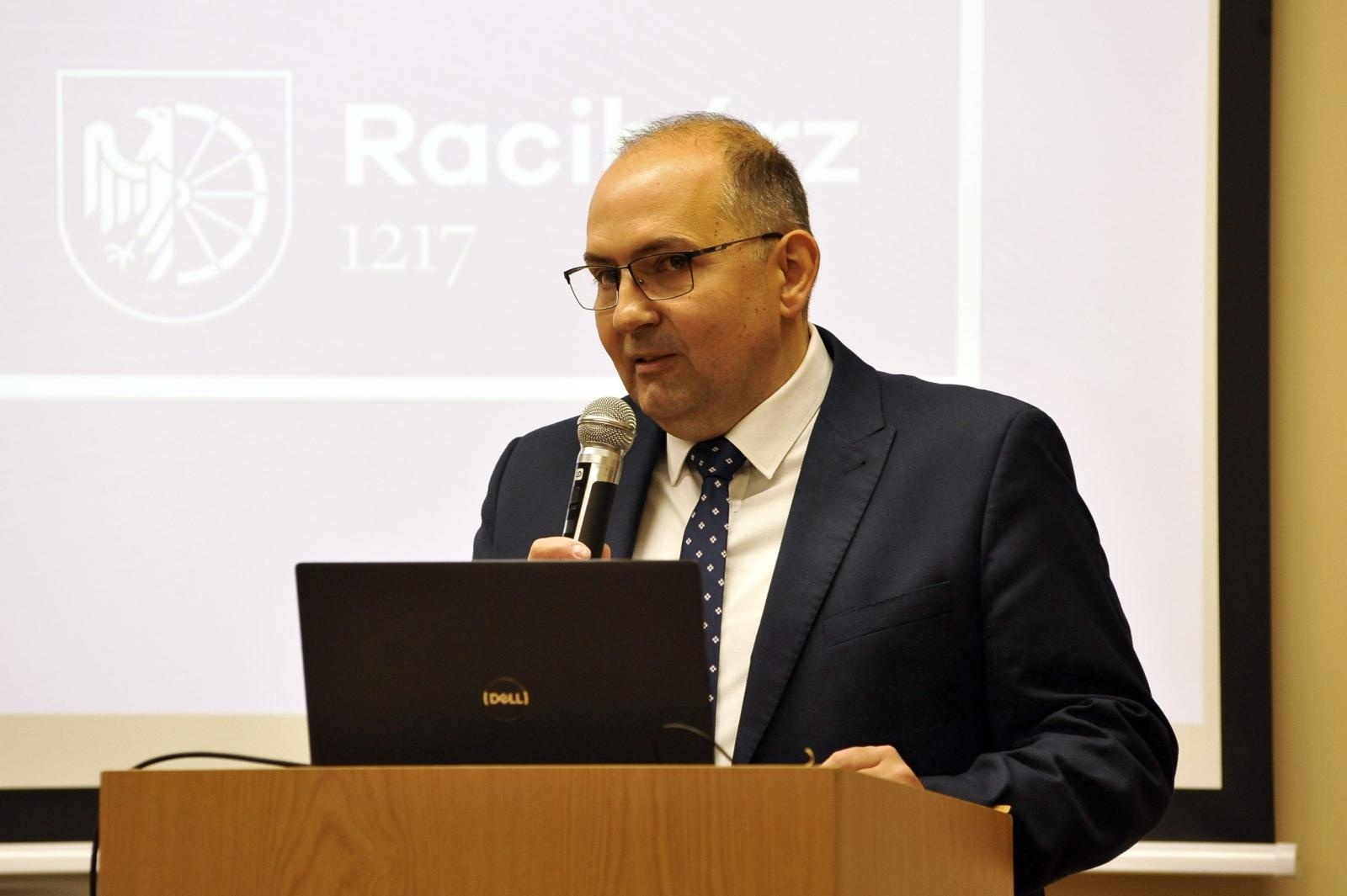 Zdjęcie w galerii na portalu naszwodzislaw.com: XVIII Raciborskie Seminarium Pedagogiczne: Refleksja nad wyzwaniami edukacji [FOTO i WIDEO] wiadomości z regionu